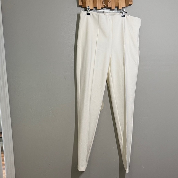 Chico's Pants - Chico's Classic Cream Women's Trousers